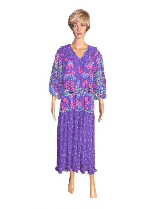 Diane Freis Dresses & Skirts - Diane Freis • Vintage • Large • Purple/Pink W/ Ribbon Design~Ruffles/Tie • Dress